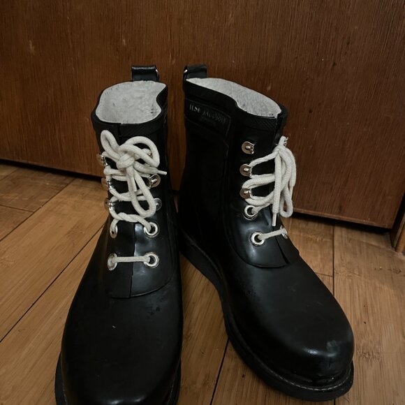 Ilse Jacobsen Lace-Up Short Rubber Rain Boot - Picture 4 of 5